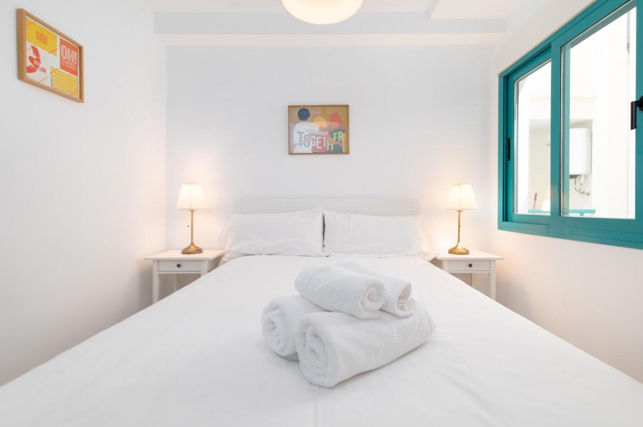 Pont Sec Apartments Дения Экстерьер фото