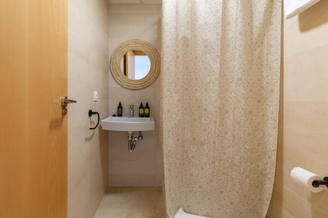 Pont Sec Apartments Дения Экстерьер фото