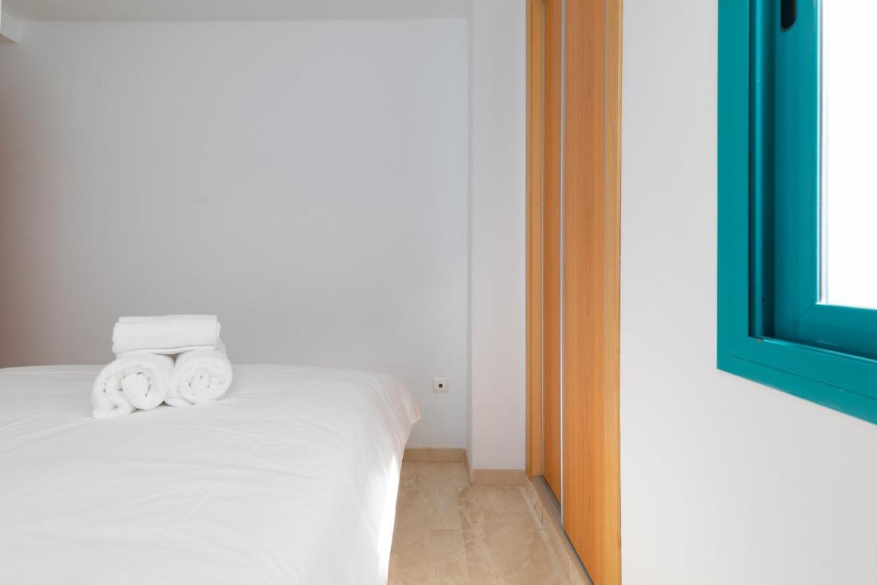 Pont Sec Apartments Дения Экстерьер фото